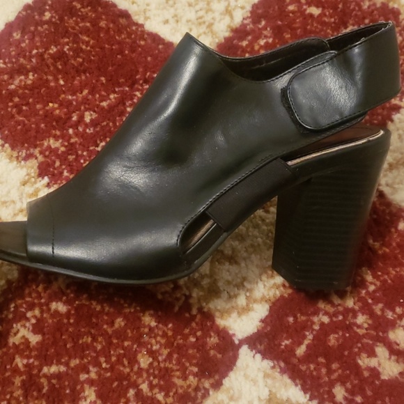 Madden Girl black faux leather bootie - Picture 3 of 3